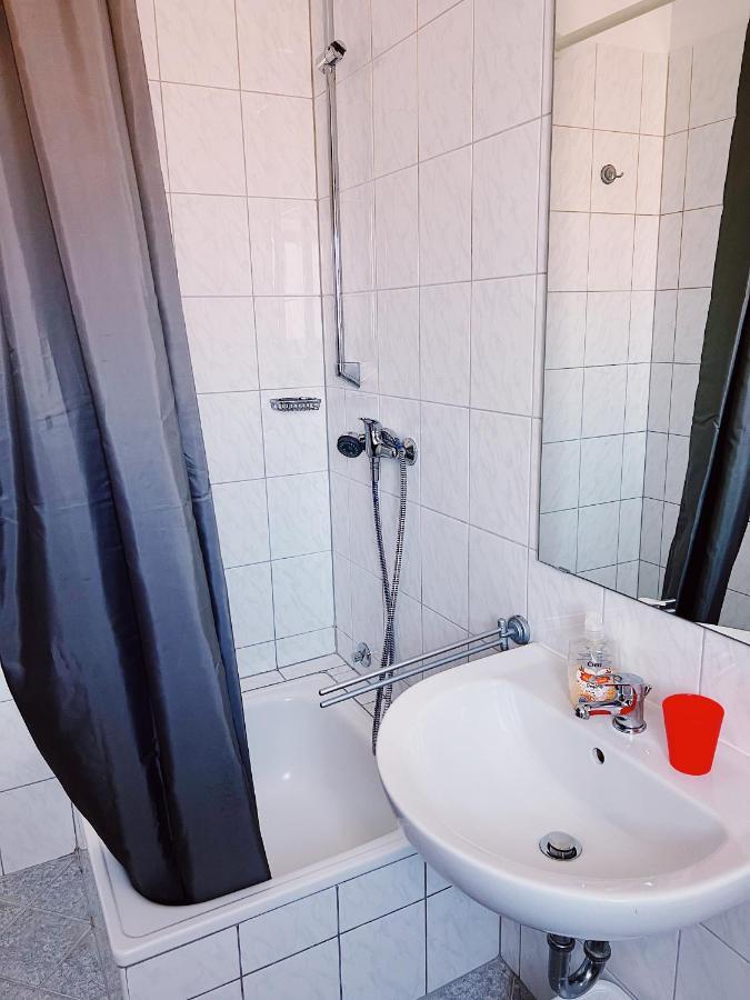 Apartmani Marin เมดูลิน ภายนอก รูปภาพ