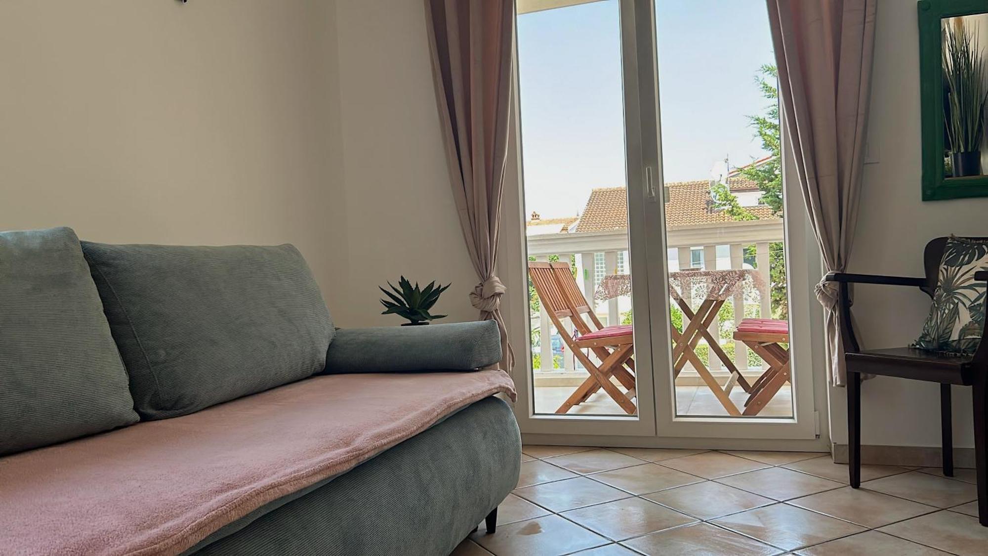 Apartmani Marin เมดูลิน ภายนอก รูปภาพ