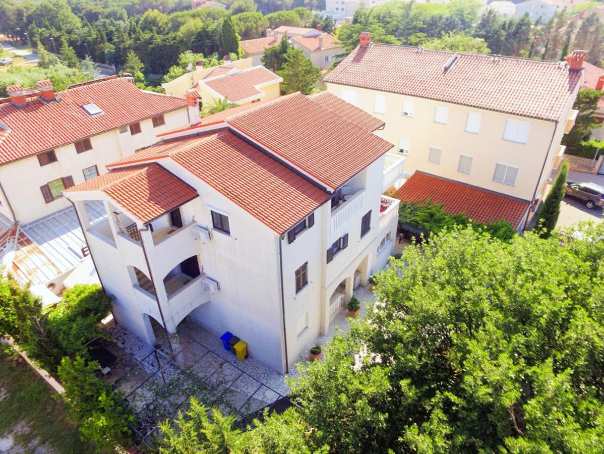 Apartmani Marin เมดูลิน ภายนอก รูปภาพ